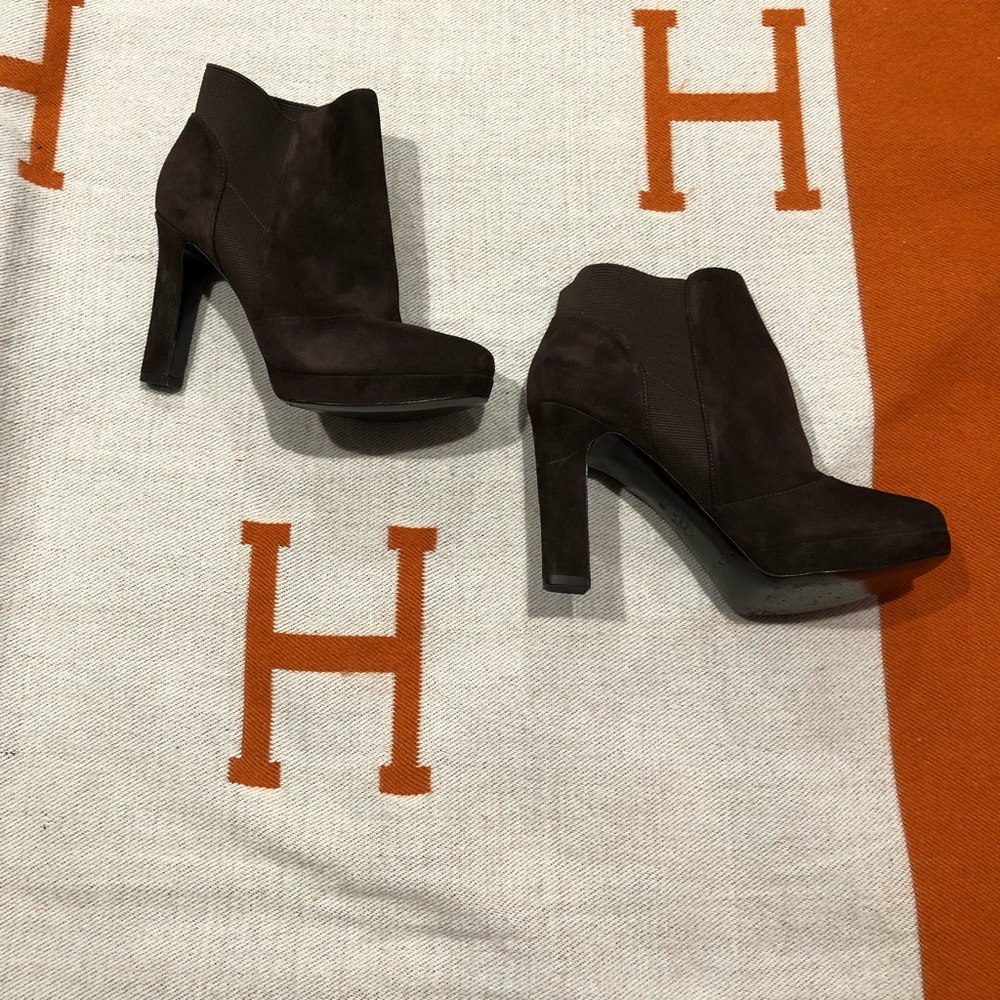 Via Spiga Brown Tocarra Pull-On Suede Ankle 5.5
